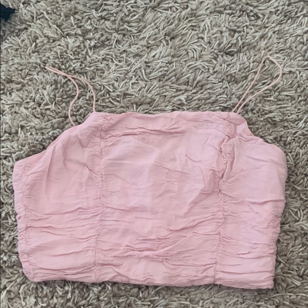 pink top